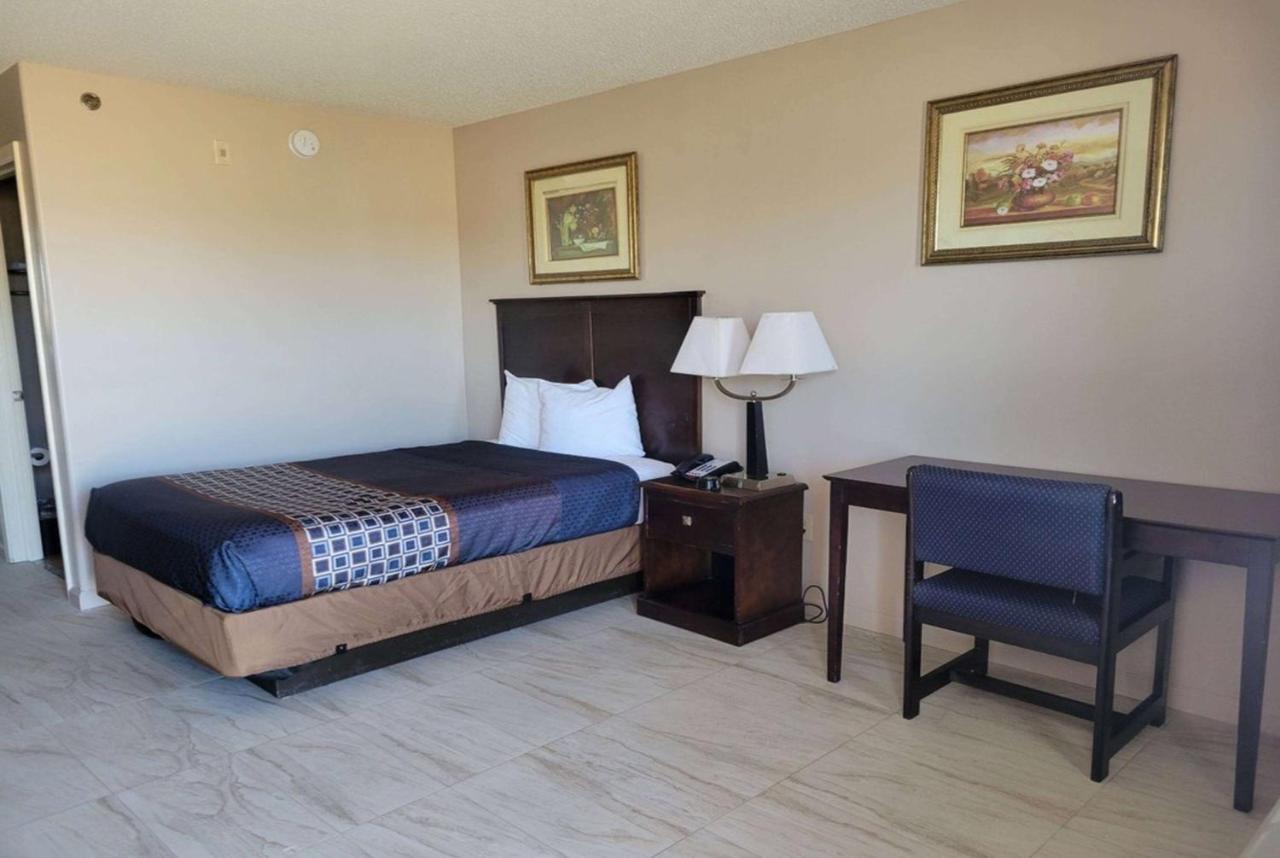 Carom Inn Denham Springs-Batonrouge Exterior photo